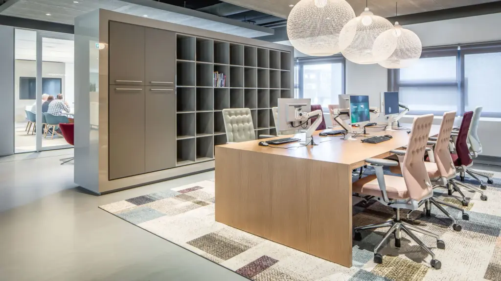 stadhuis-purmerend-open-werkplekken Flexibele werkplekken in de gemeentelijke werkomgeving van Stadhuis Purmerend