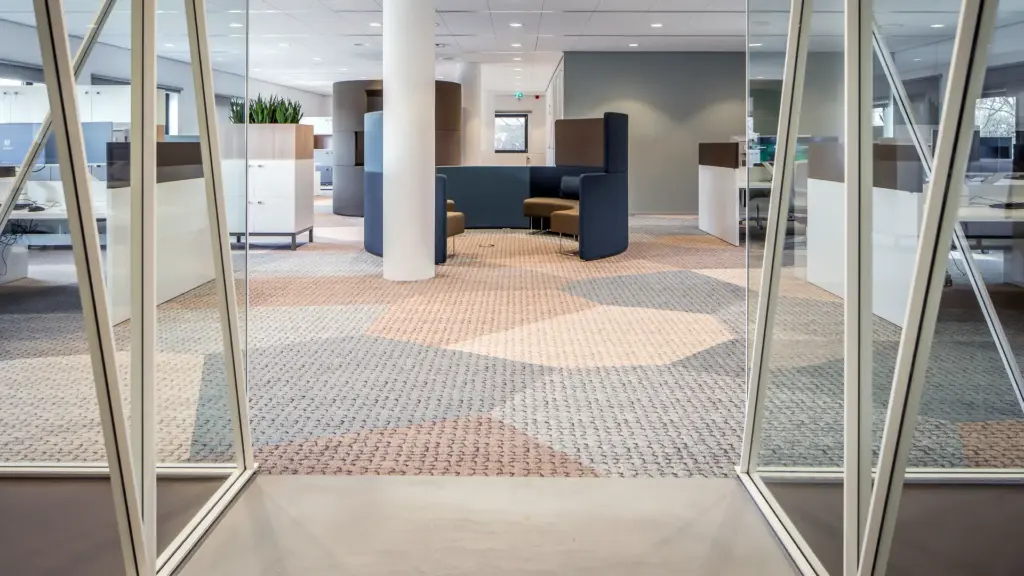 stadhuis-purmerend-routing-werkomgeving Heldere routing door de open werkomgeving van Stadhuis Purmerend