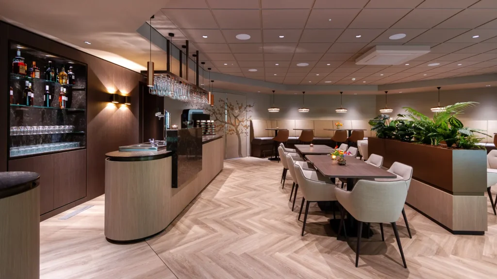 Interieurarchitect Plamen van Dijk – modern en warm interieurontwerp voor Crematorium Venlo koffiekamers