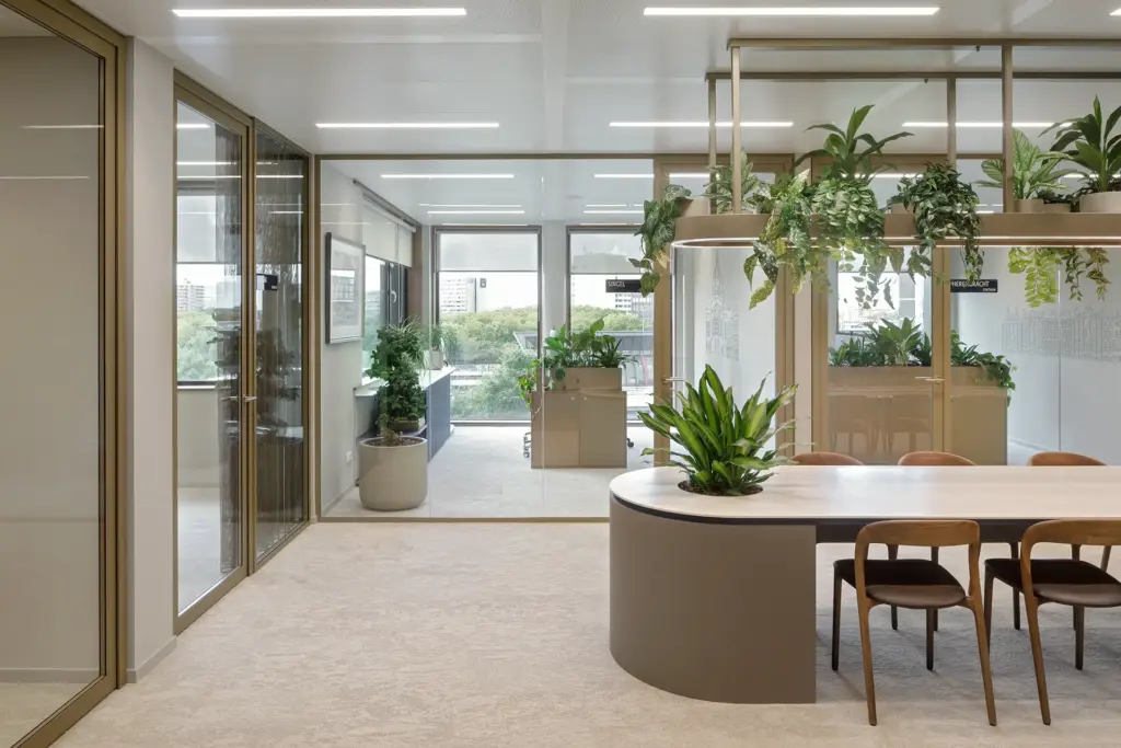 kantoorinrichting-ontwerp multifunctionele open ruimte